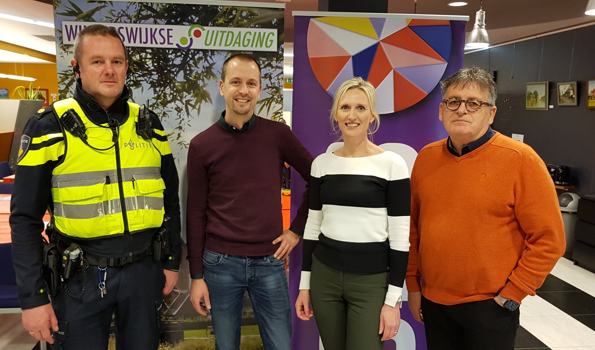 Vlnr Berend Jager (politie), Kars Engwirda (esselink.nu), Jaschenka Plekenpol (SNS) en Harry Garritsen (Winterswijkse Uitdaging).  Foto: Han van de Laar