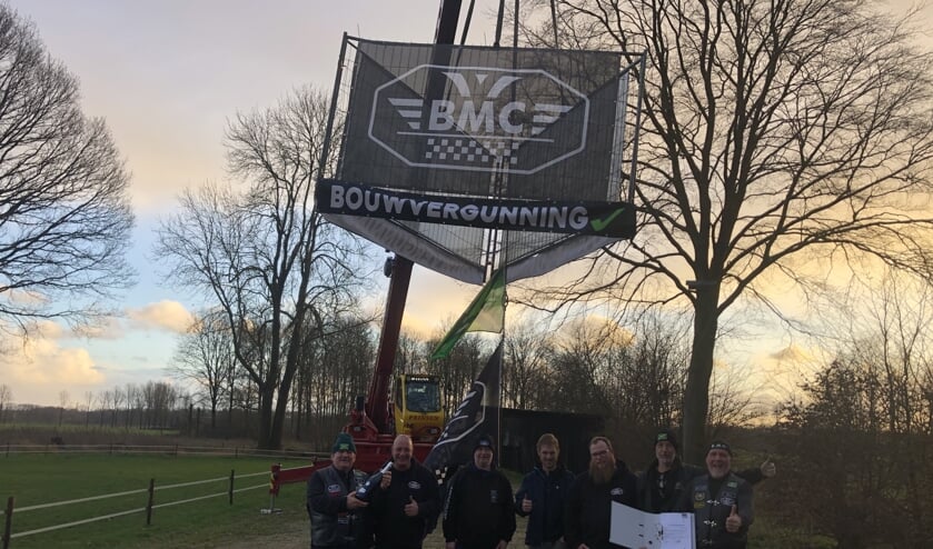 Blijdschap bij BMC: het clubhuis kan er komen. Foto: PR