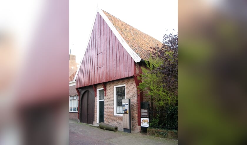 Stadsboerderij Grolle met op dit moment een verlaten en afgesloten uitstraling. Foto: Theo Huijskes
