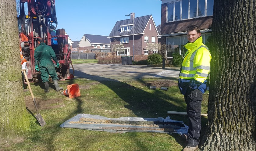 Er zijn al verschillende bodemmonsters genomen door de mannen van Arcadis.