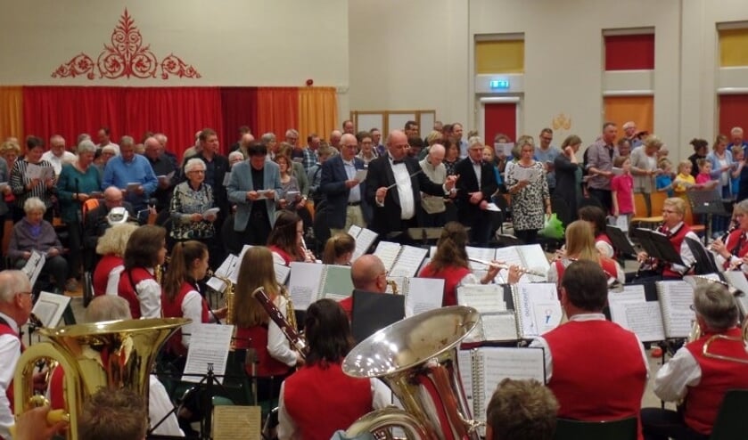 Het jaarlijkse Bevrijdingsconcert dat dit jaar in sporthal 't Rikkenhage zal plaatsvinden is onder voorbehoud verplaatst naar zaterdag 14 november. Foto Jan Hendriksen