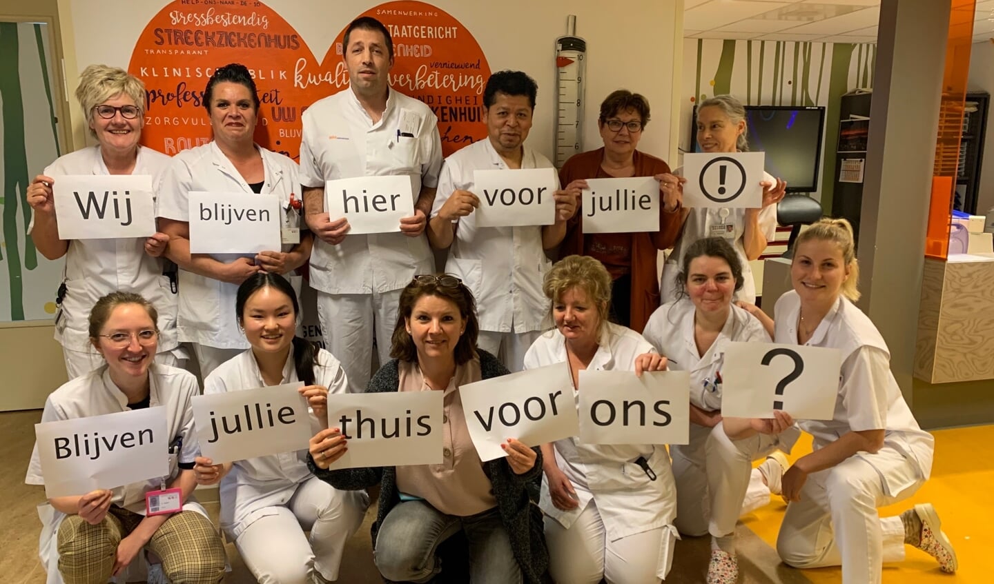 Medewerkers van de afdeling interne geneeskunde van Gelre Zutphen doen een oproep. Foto: Gelre Ziekhenhuizen