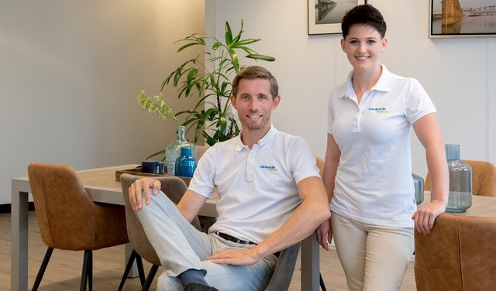 Ivar Schenk en Rebecca Berry, chiropractoren van praktijk Chiropractie Zutphen. Foto: Pascale Drent