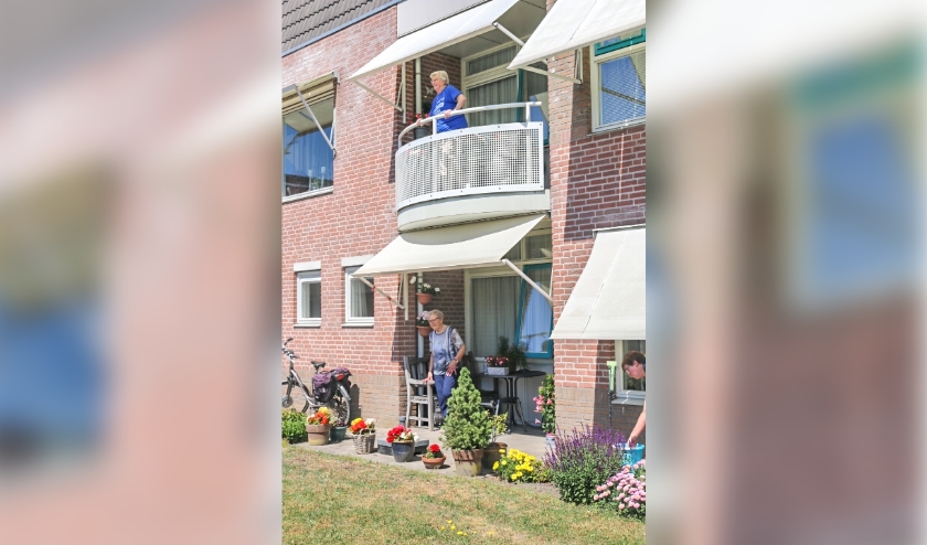 Deelnemers van de Balkon Beweegdag. Foto: Anita Bongers