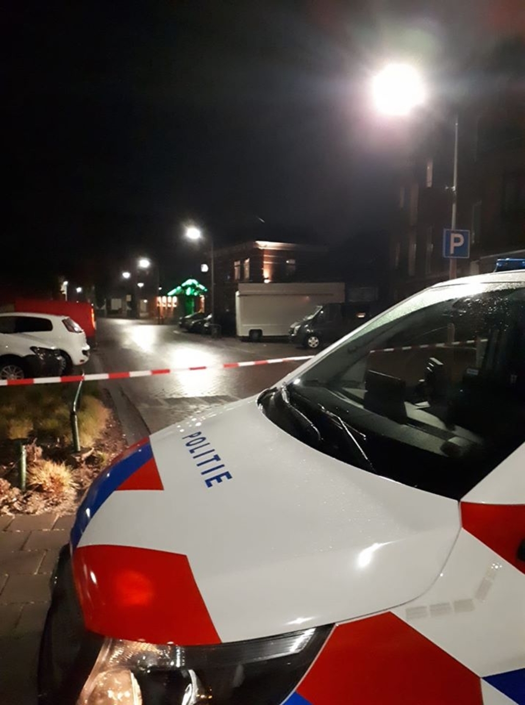 De politie heeft het terrein afgezet. Foto: Willem Saris Facebook