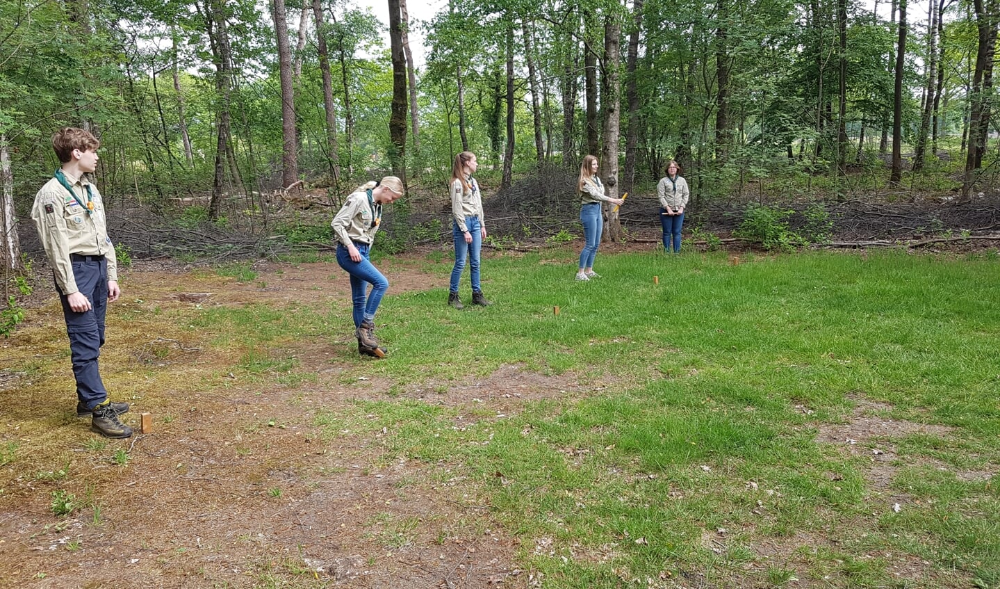 Scouts spelen een strategisch sportspel. Foto: O. Heusinkveld