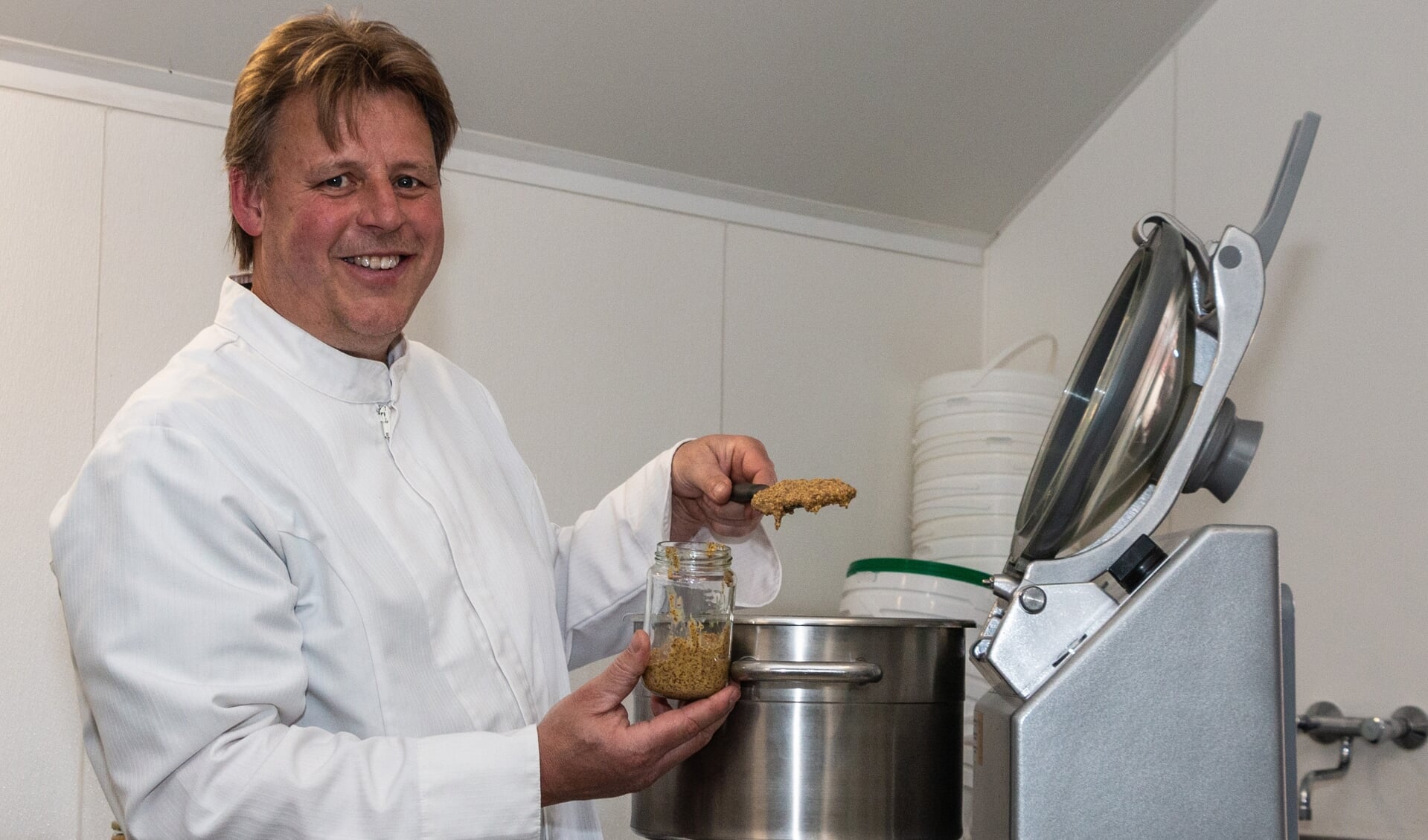 Gerard Zoetbrood is de nieuwe maker van de Zutphense mosterd.
Foto: Henk Derksen