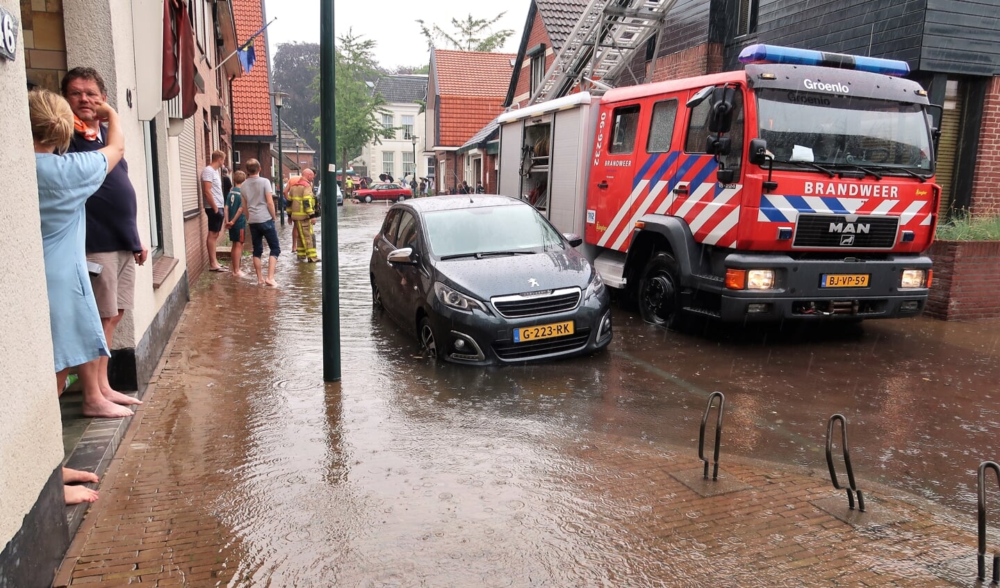 De Notenboomstraat in Groenlo. Foto: Theo Huijskes