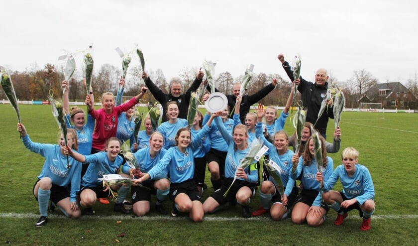 De kampioensfoto van HMC '17 MO19 voorjaar 2019. Foto:archief Achterhoek Nieuws