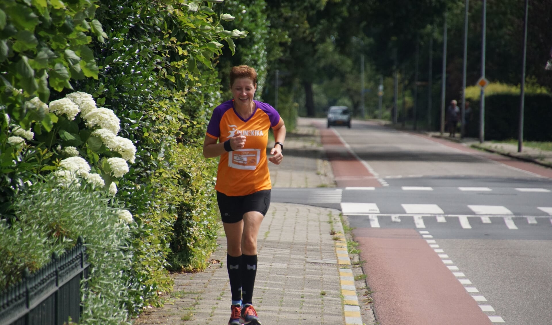 Esther Schuurman onderweg tijdens haar Run for KiKa.  Foto: Frank Vinkenvleugel
