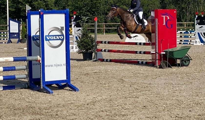 Boukje Mengerink met haar pony Dillan. Foto: PR