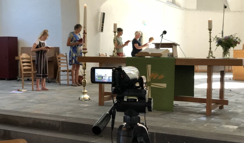 In de afgelopen maanden werden de diensten in Steenderen opgenomen en via internet uitgezonden. Foto: PKN-SB