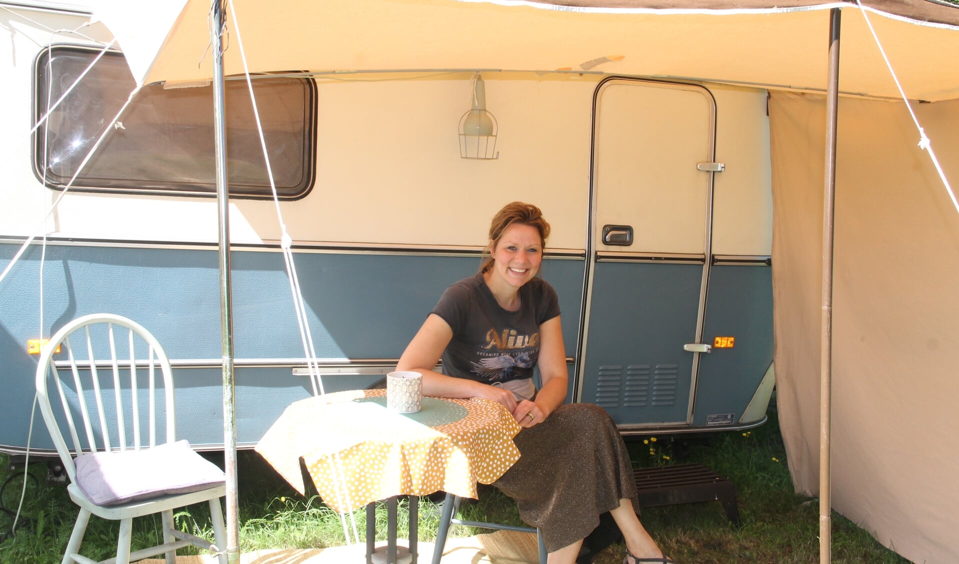 Sabine Rensen van camping 'Klein Geluk':  Gasten moeten hier kunnen genieten van de kleine dingen.  foto Lineke Voltman