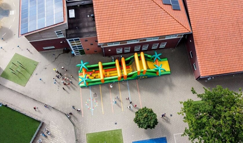 Dronefoto van de stormbaan, een van de activiteiten. Foto: PR