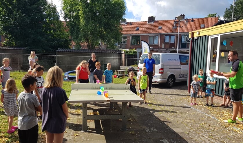 Michel Ballast (rechts) geeft uitleg. Foto: Han van de Laar