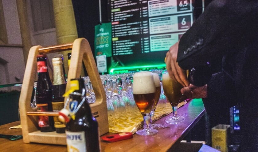 Tijdens Hopdonder worden diverse speciaalbieren geserveerd. Foto: Dutchfoto | Lawrence Mooij