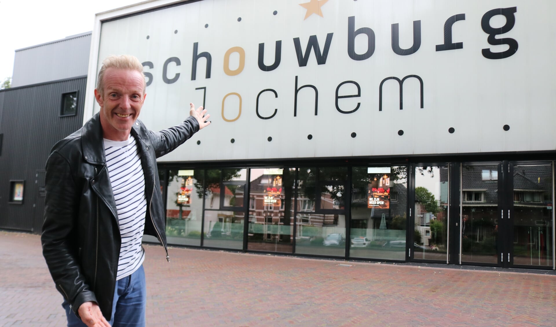 Geert de Groot nodigt iedereen uit om zich aan te sluiten bij Vrienden van de Schouwburg. Foto Arjen Dieperink