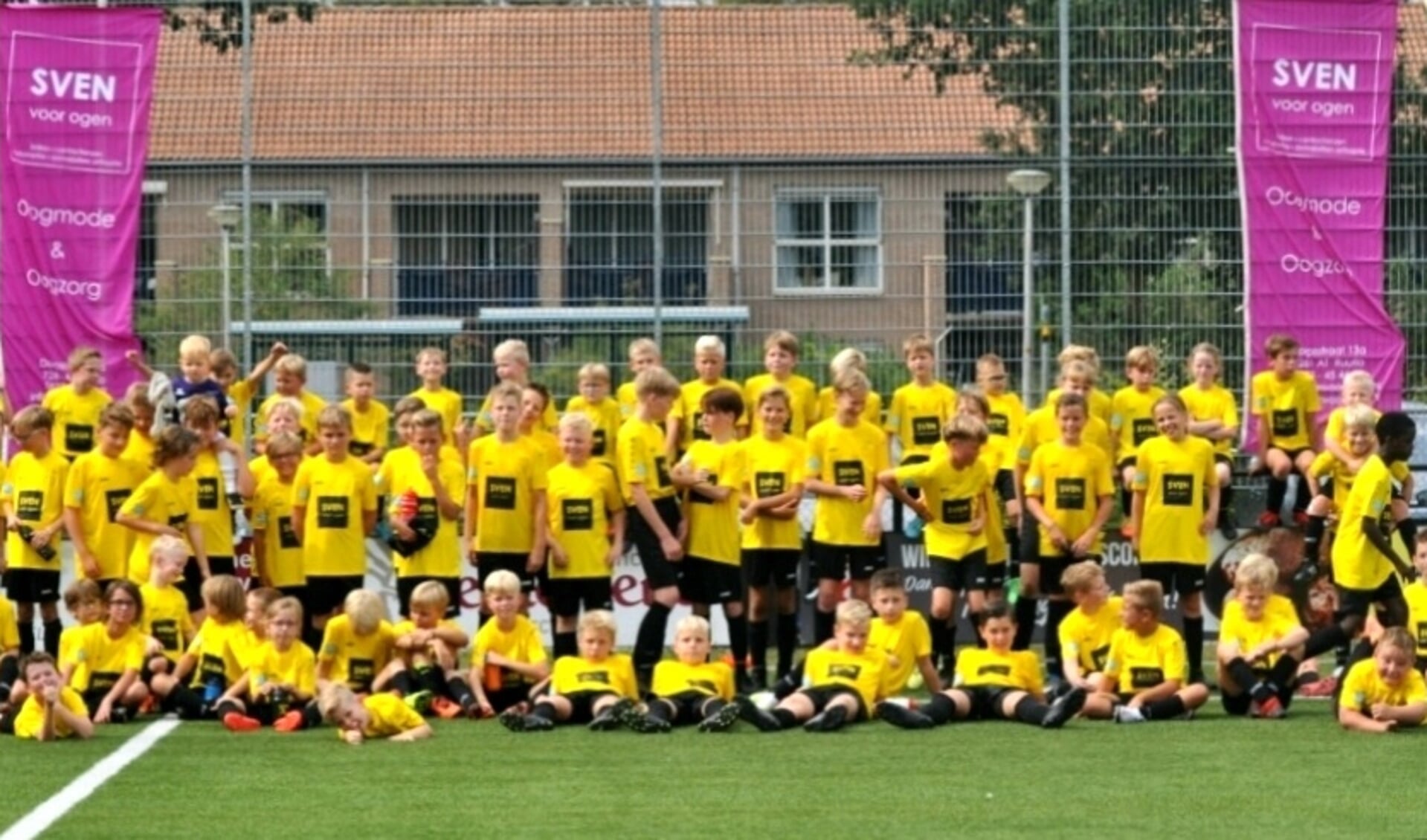 Er namen negentig jongens en meisjes deel aan de Sven voor Ogen voetbaldagen. Foto: PR