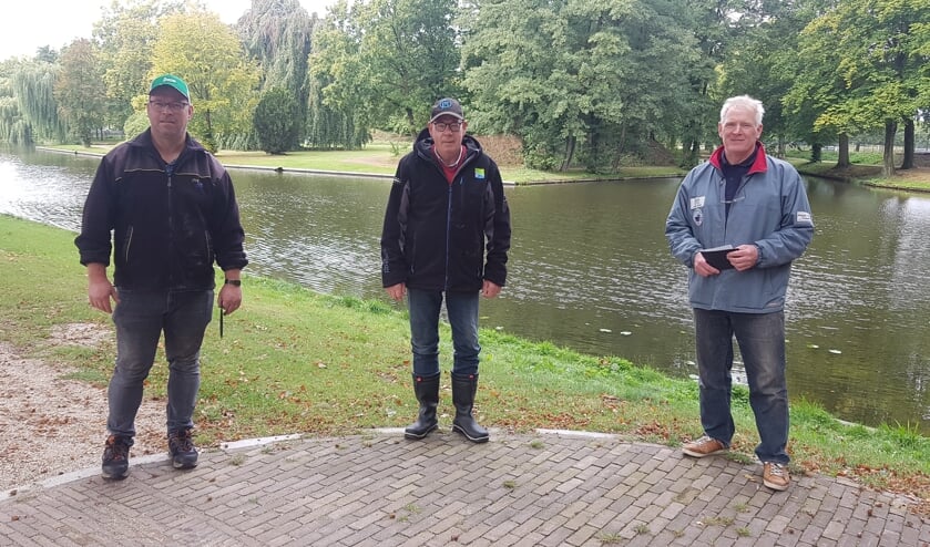 Prijswinnaars bij de senioren (vlnr): Bas te Woerd, Leo Helmers en Joop Ottink. Foto: PR GHV