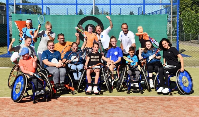 Rolstoeltennis: leuk voor jong en oud. Foto: PR