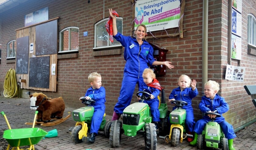 Sandra Nijman kijkt er naar uit elke maand leuke activiteiten voor de Kleine Bözzels te bedenken. Foto: PR