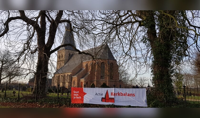 De St.Joriskerk in Drempt met de actie banner