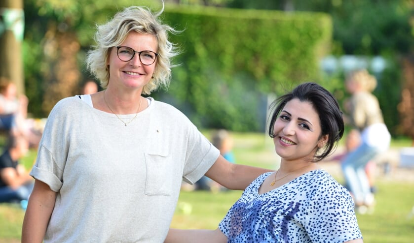 <p>Stichting Buddy to Buddy helpt nieuwkomers uit een isolement te komen door hen te koppelen aan lokale inwoners. Foto Pim Helmich</p>