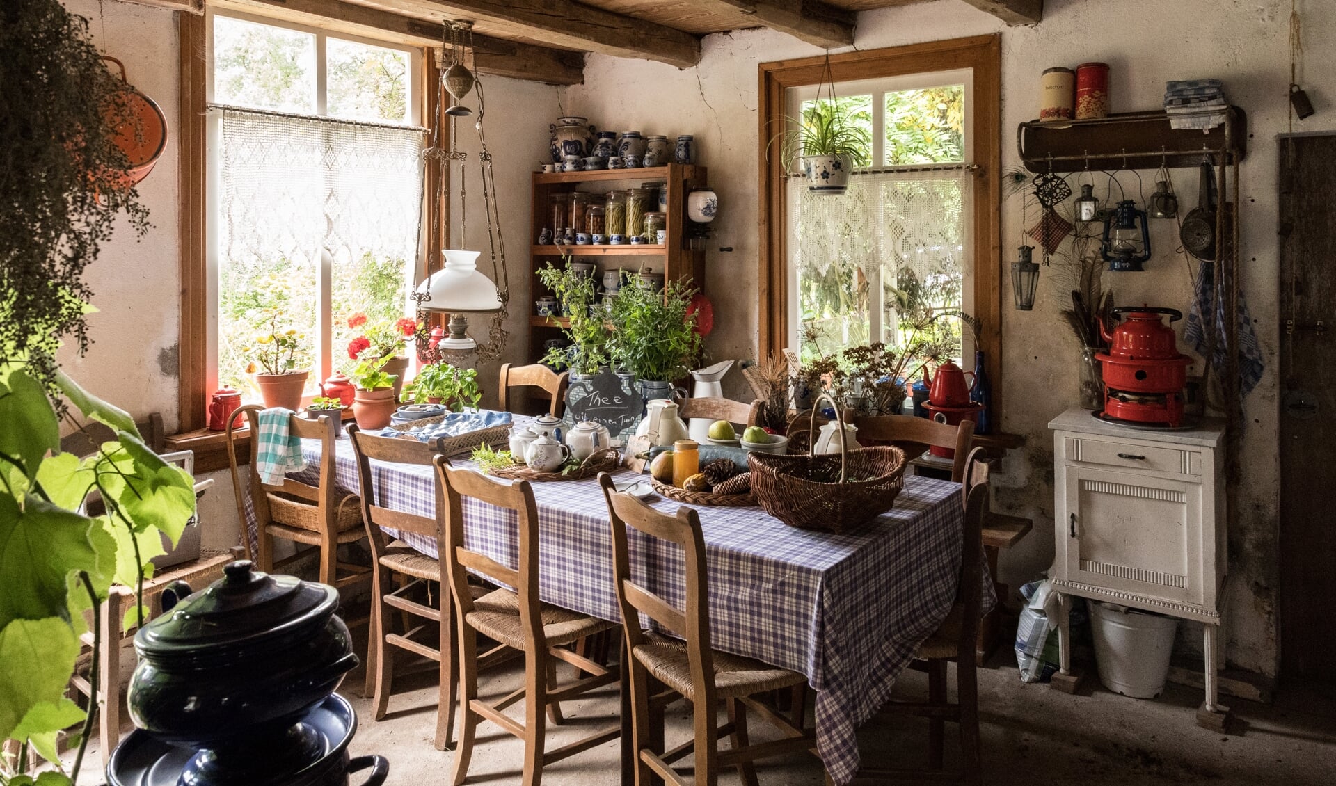 Het prachtig ingerichte werkmanshuisje. Foto: Janette van Egten