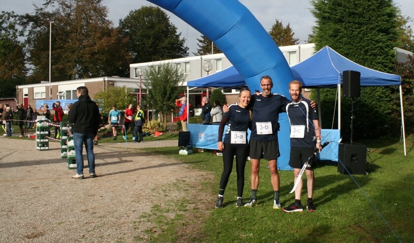 Het Duitse team met links Sandra Szulc.