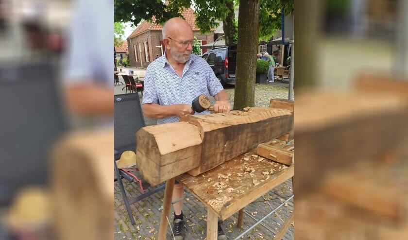 Kunstenaar aan het werk. Foto: PR
