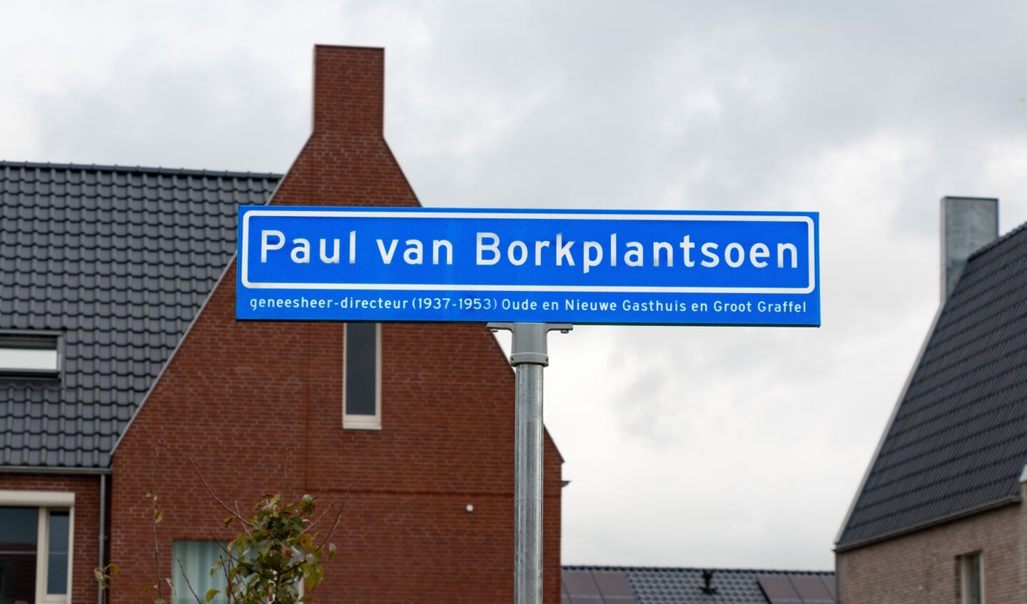 Het nieuwe straatnaambord. Foto: Henk Derksen 