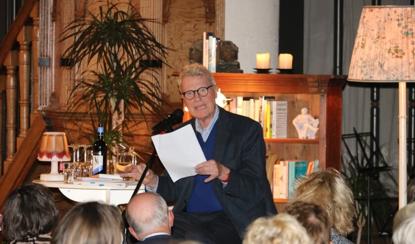 <p>Adriaan van Dis boeide zijn luisteraars. Foto: Arjen Dieperink</p>