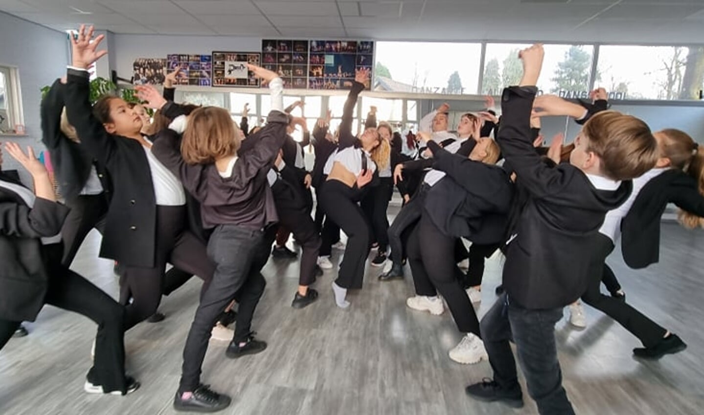Repetities van DanzArte dansgroep. Foto: PR