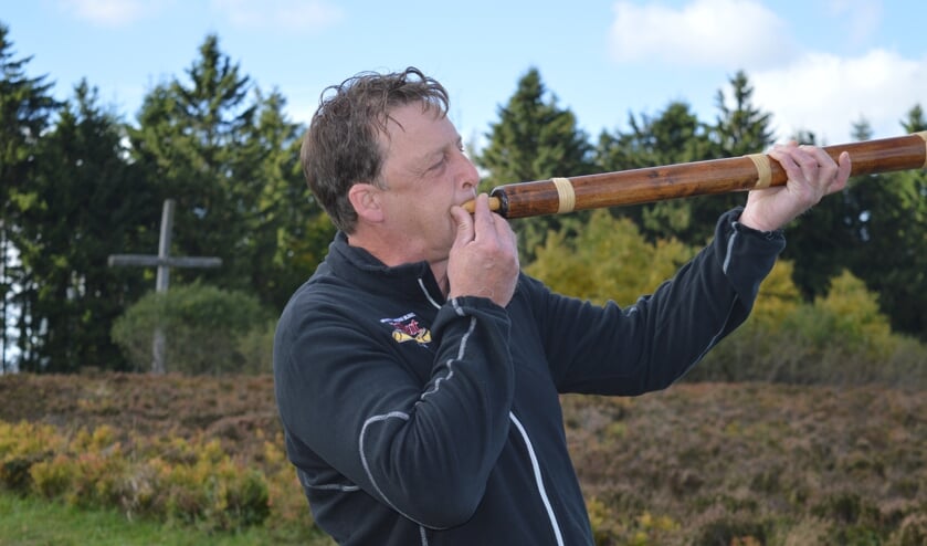 Een midwinterhoornbloazer in actie. Foto: PR
