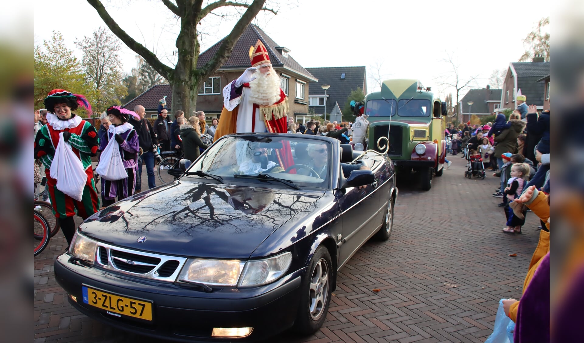 Sinterklaas maakt een rondje door Aalten. Foto: PR