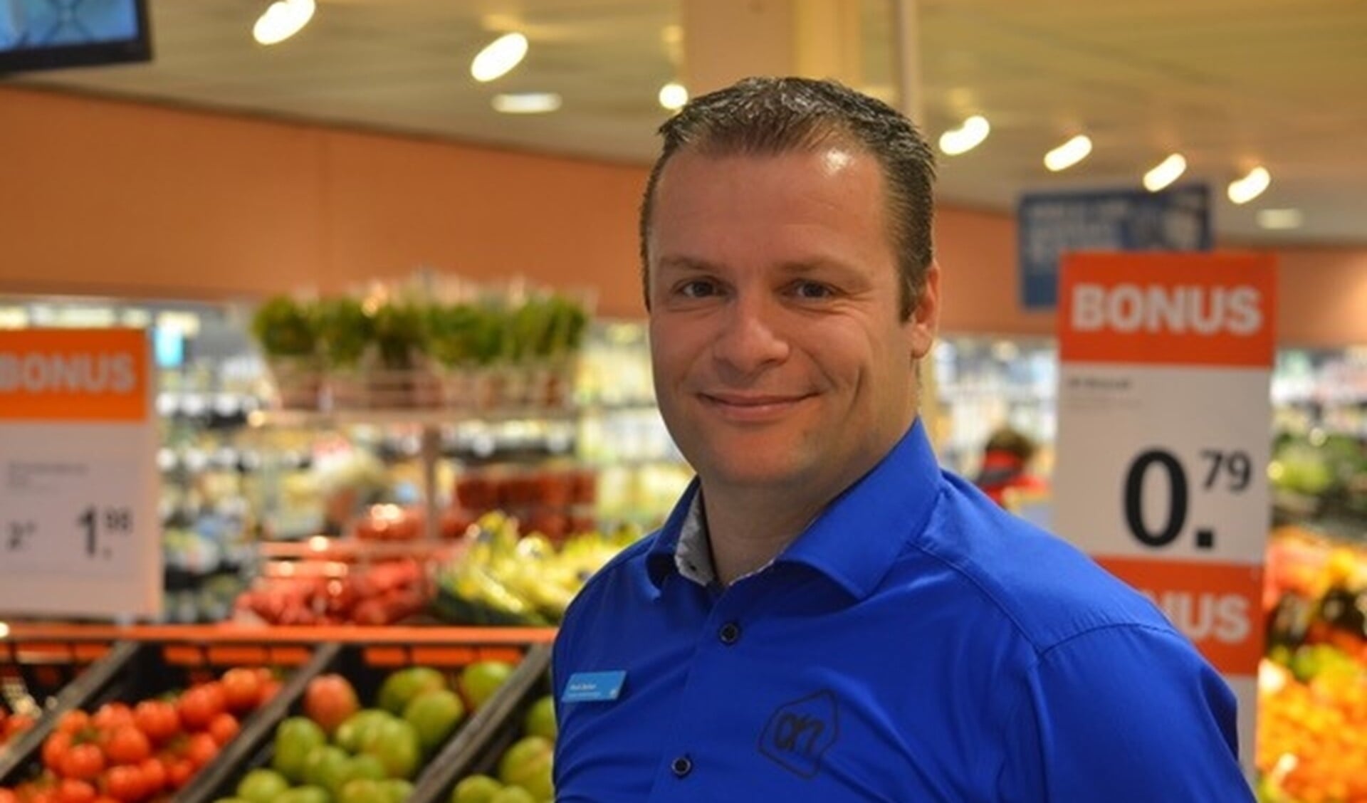 Supermarktmanager Mark Bakker: “Nieuwe Albert Heijn Zaagmolenpad biedt veel vers en gemak.” Foto: LtHcc