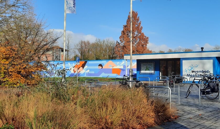 <p>Zwembad Meekenesch in Lichtenvoorde kan nog 20 jaar door in dit gebouw. Foto: Kyra Broshuis</p>
