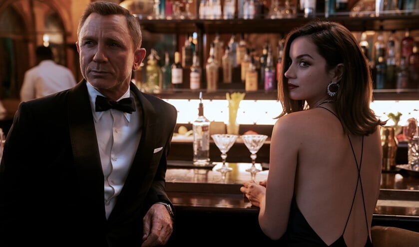 Daniel Craig en Ana de Armas in No Time to Die. Foto: Nicola Dove DANJAQ, LLC AND MGM
