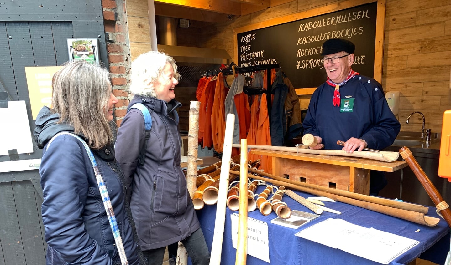 Jan Amtink legt geanimeerd uit. Foto: Peter Vorderman