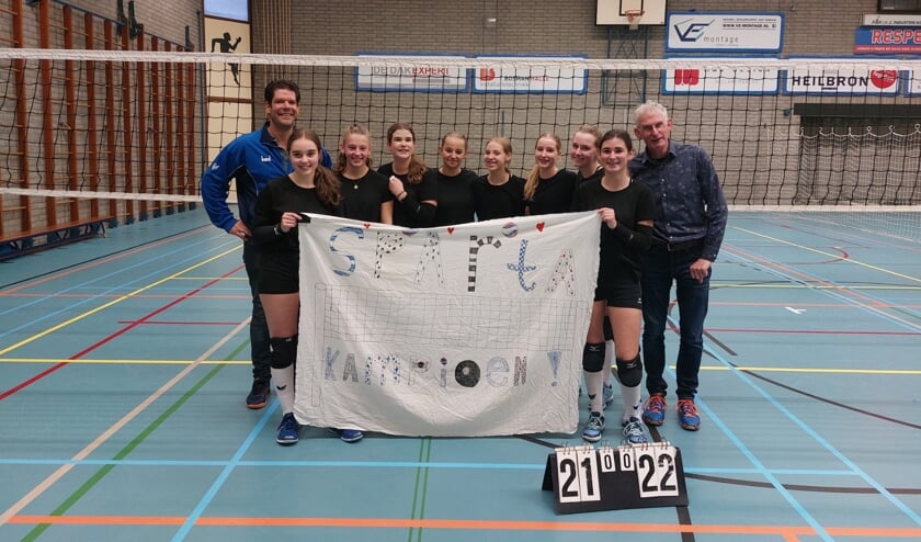 <p>Meiden B van Volleybalvereniging Sparta Zelhem kampioen. Foto: PR Sparta Zelhem</p>