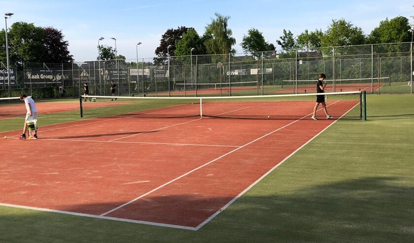 Tennisbaan bij LTC De Paasberg. Foto: PR