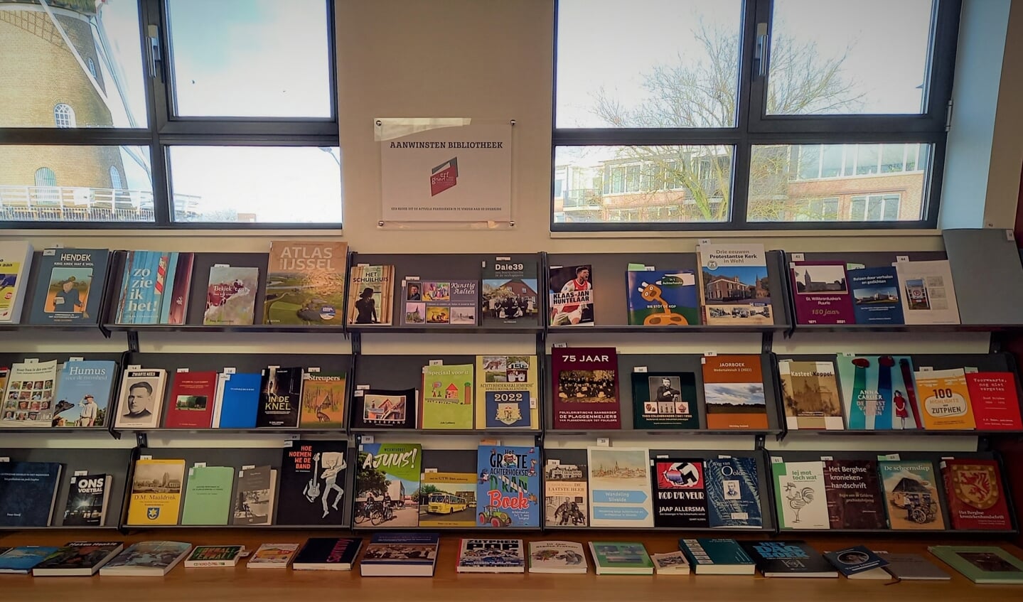 Een deel van de boeken die in aanmerking komen voor de prijs. Foto: PR