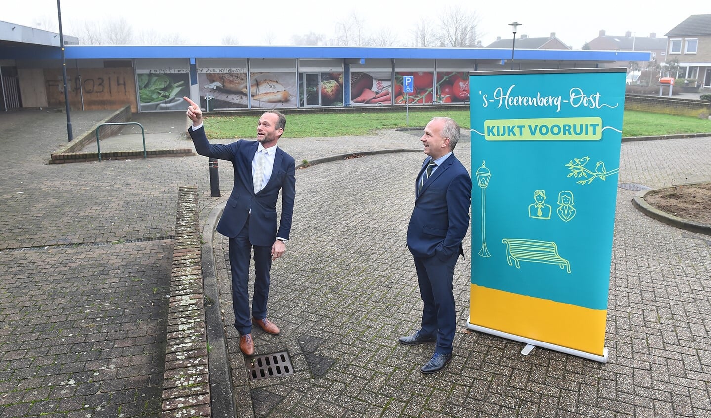 Wethouder Walter Gerritsen (links) en Arjan ter Bogt, directeur bestuurder van Plavei. Foto: Roel Kleinpenning
