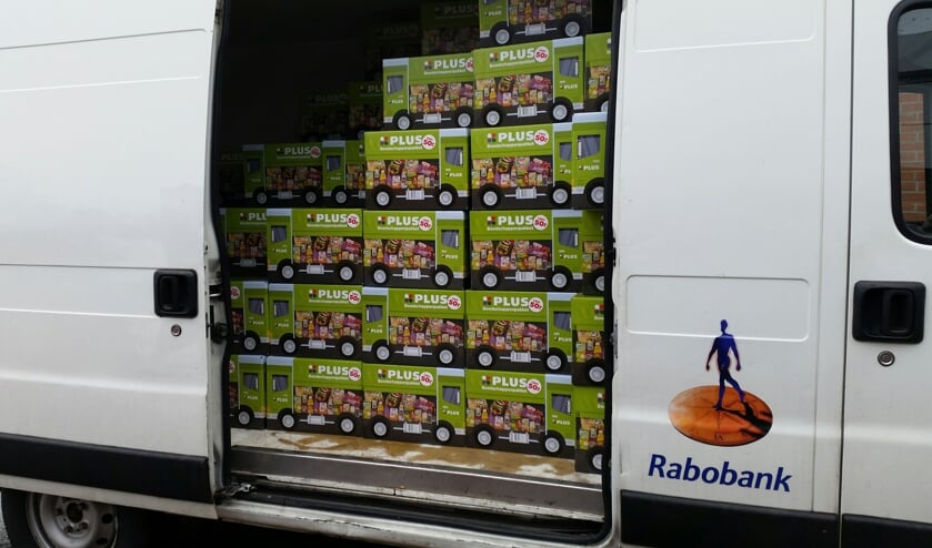 Een bus vol pakketten. Foto: PR
