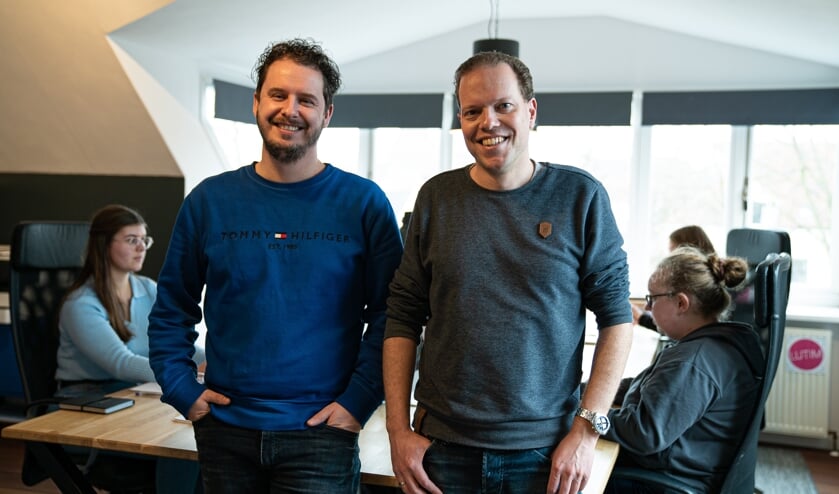 <p>Patrick van den Brink en Maarten van Kranenburg van Lutim. Foto: Nina Koelink</p>