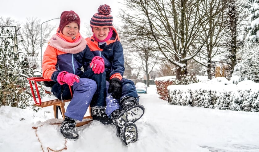 Sneeuw zorgt voor Oostenrijkse taferelen in de dorpsstraten