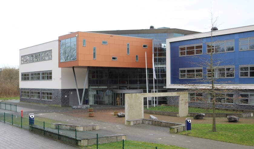 <p>Het Staring College in Lochem. Foto: Arjen Dieperink</p>