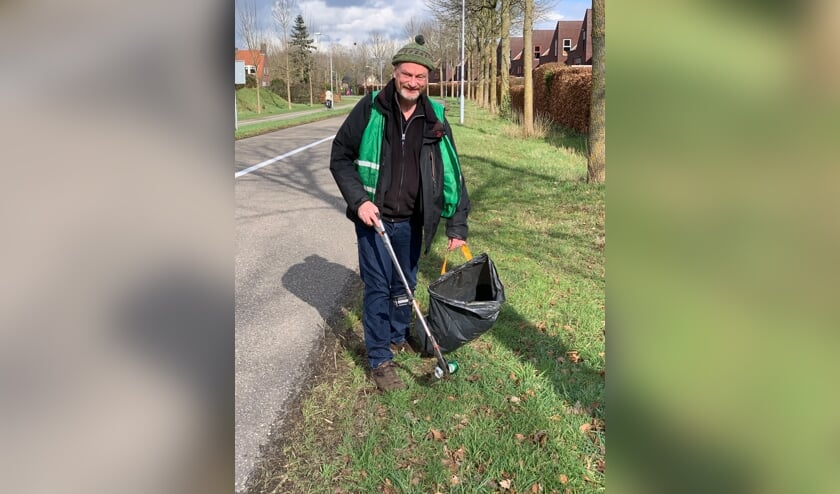 <p>Hans, ambassadeur van HelemaalGroen, maakte dit jaar al een route van 300 kilometer zwerfvuil vrij'. Foto: PR HelemaalGroen</p>
