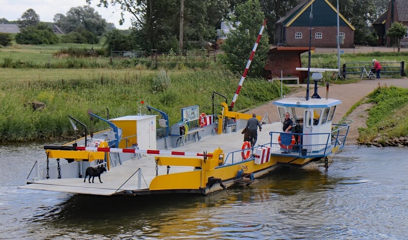 <p>De veerpont bij Bronkhorst. Foto: Sander Grootendorst</p>