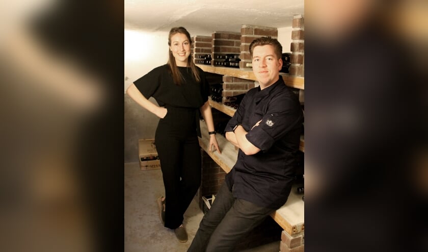 Manon van Lent en Jan Peree in de wijnkelder van hun restaurant Kruidt. Foto: Annekée Cuppers